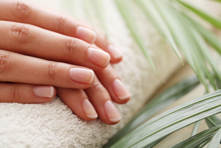 Les mythes courants sur les soins des ongles : ce qu’il faut vraiment savoir