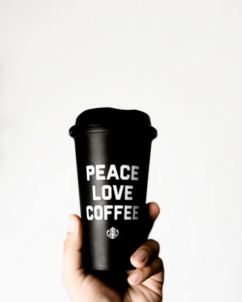 Gobelets personnalisés : l&rsquo;accessoire idéal pour toutes vos occasions